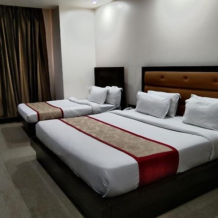 Zenith Mahipalpur - Free Parking Otel Yeni Delhi Dış mekan fotoğraf